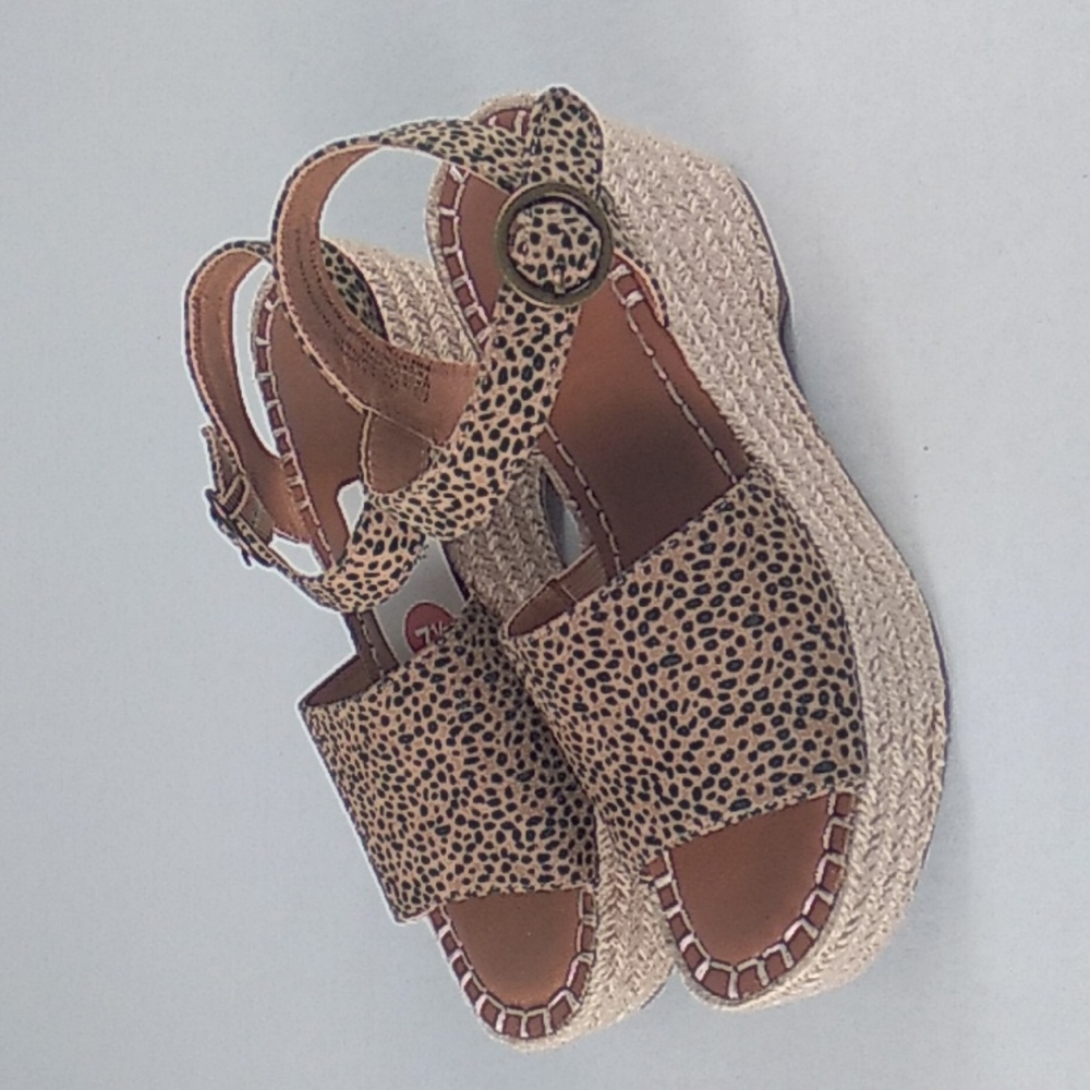 Universal Thread Morgan Espadrille Sandals Brown